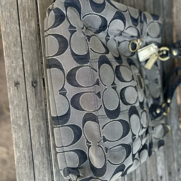 COACH Poppy Large Metallic Outline Signature Glam Tote~2011 $498 Style 17890 (No - Picture 6 of 8